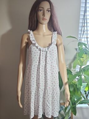 Meg & Margot White Floral Ruffle Sundress Loose Fit Flowy 100% Cotton Gauzy